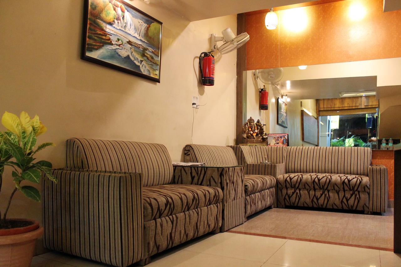 Hotel Swayam Jabalpur Extérieur photo