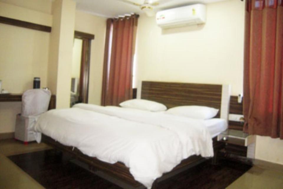 Hotel Swayam Jabalpur Chambre photo